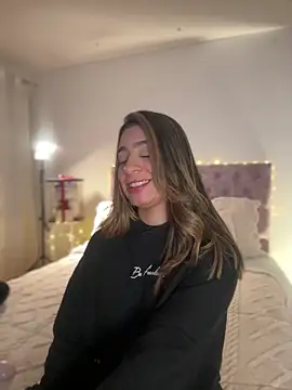 Samantha_e2's cam snapshot