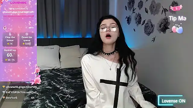 MileyRood's cam snapshot