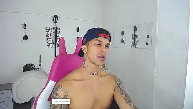 Leonard_Price live sex cam