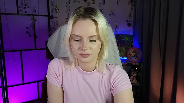 ImBonBon's cam snapshot