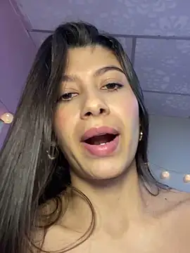 Lenapink19's cam snapshot