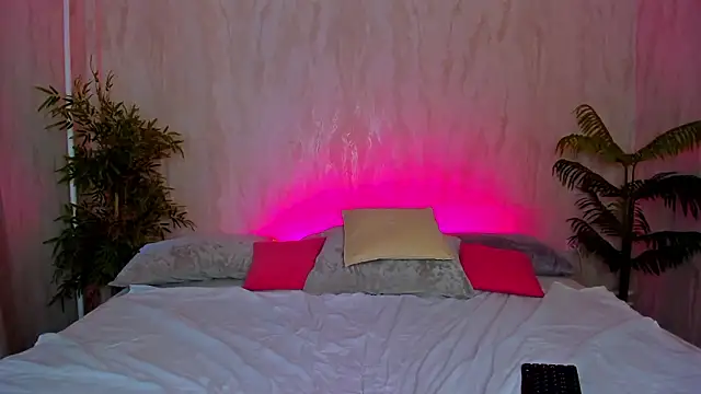 Alic_Fox's cam snapshot