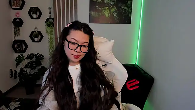 LunaPurrr's cam snapshot