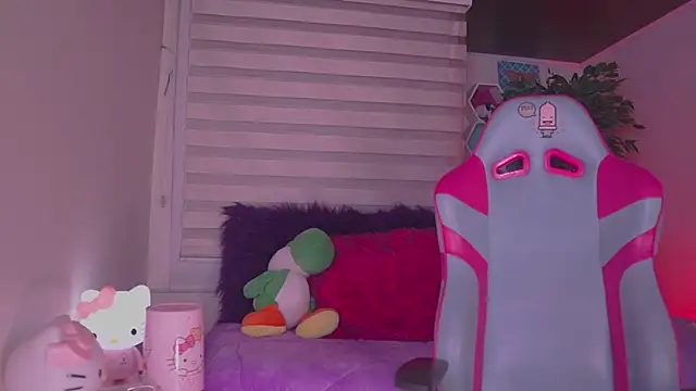 Lana_Dreams_'s cam snapshot