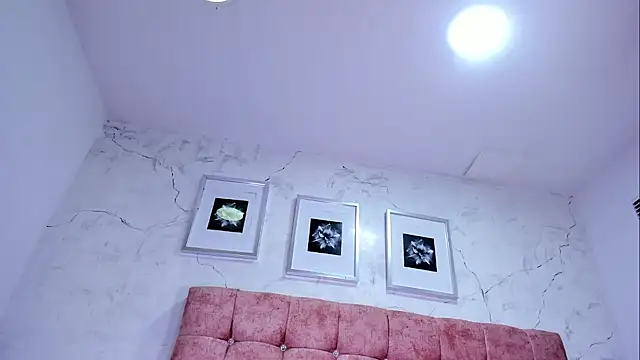 Maddy_Mills's cam snapshot