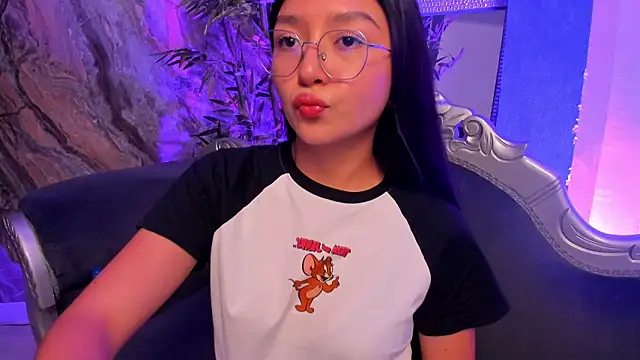 sydney_miller_'s cam snapshot