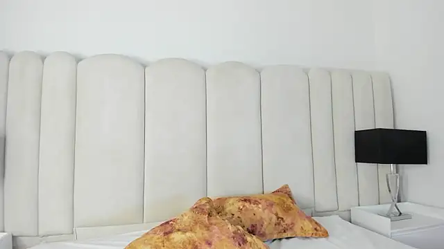 AnnyCherry_'s cam snapshot