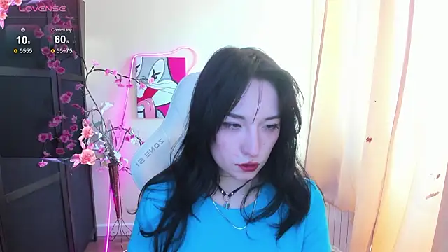 AliceeinWonderlanddd's cam snapshot