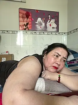 Alinat_'s cam snapshot