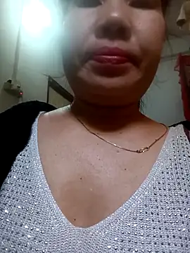 Reema_143's cam snapshot