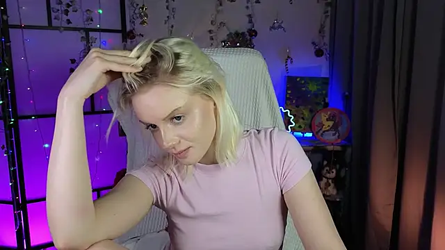 ImBonBon's cam snapshot