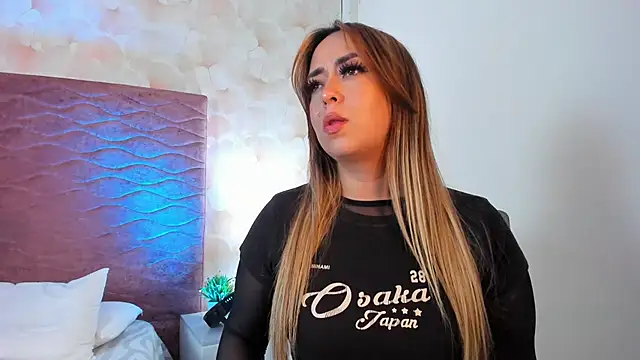 Xara_Shadow's cam snapshot