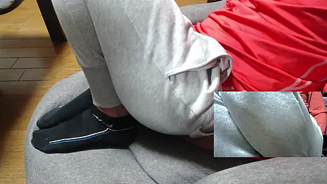 Yasu2000 live sex cam