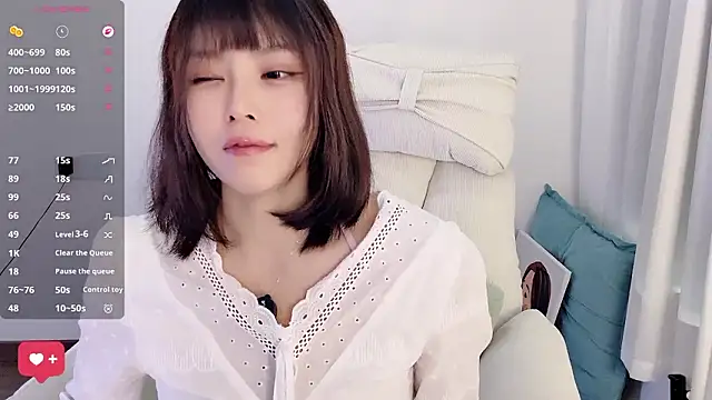 peachy_kiss's cam snapshot