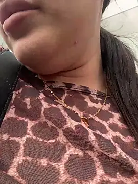 KiraSunshine live sex cam