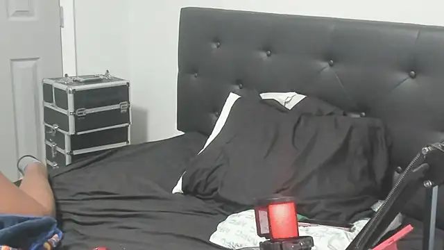 demi_xoxo's cam snapshot