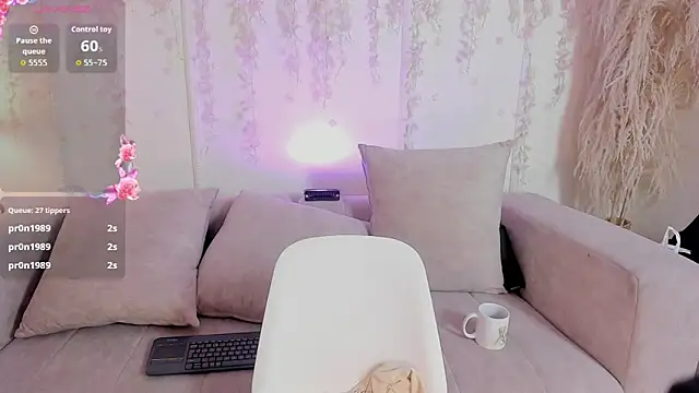 olivia_dluxe's cam snapshot