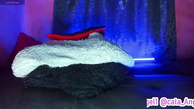 Cata-angel's cam snapshot