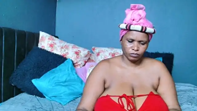 BustyBela42 live sex cam