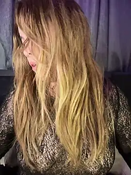 MerlyG's cam snapshot