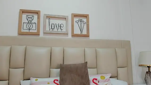 Skylerwhite02's cam snapshot