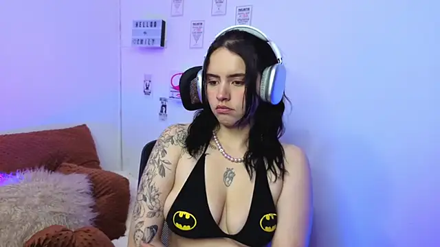 Emily_Lindey's cam snapshot