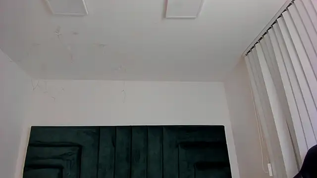 SaraWagner_'s cam snapshot