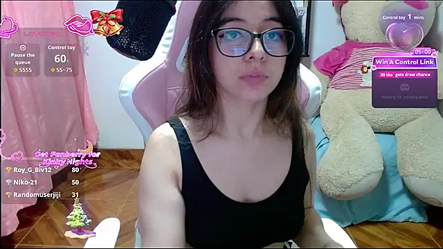 Maggie_Fox3's cam snapshot