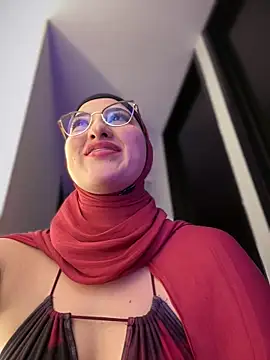 Badra_Abaid's cam snapshot