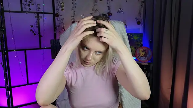 ImBonBon's cam snapshot