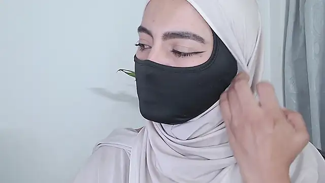 jade_nassar's cam snapshot