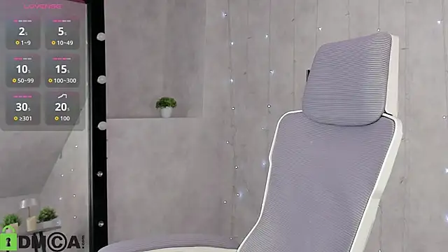 Alicia_Adammss's cam snapshot