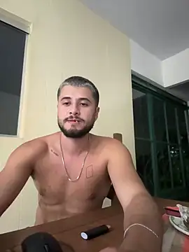 guzz_fit's cam snapshot