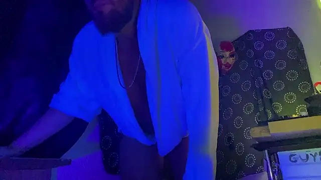 Guyst049's cam snapshot