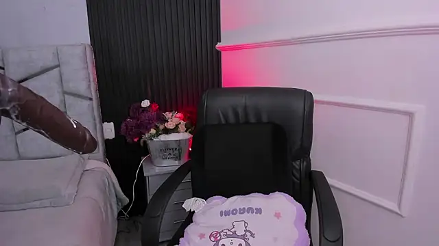 daniiphoeniixx's cam snapshot