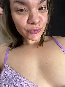 Zyrella's cam snapshot