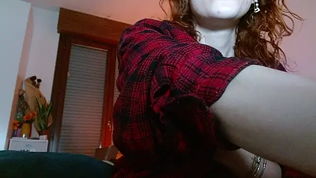 Regina_135's cam snapshot