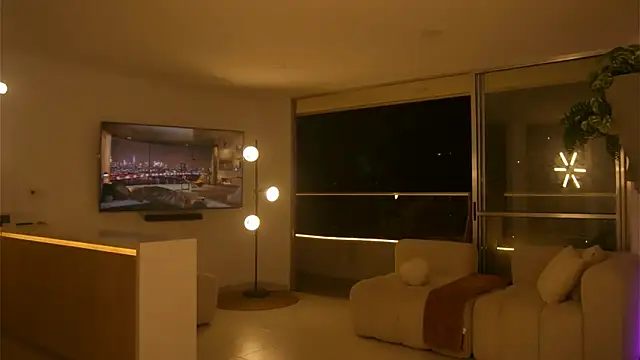 Ms_Sammy's cam snapshot