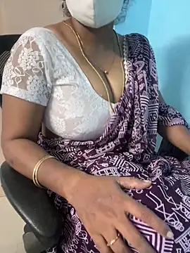 monal_95's cam snapshot