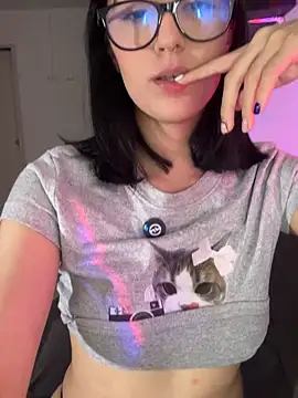 HinaSweet's cam snapshot