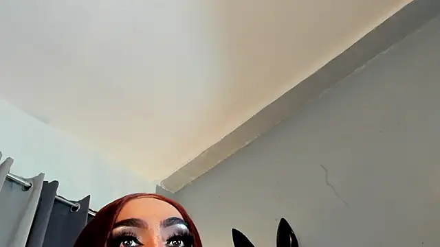 DominaAurumXXX live sex cam