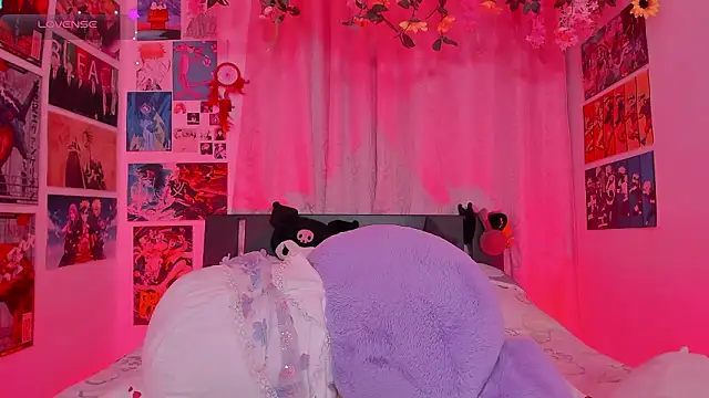 MissCurvyTop's cam snapshot