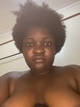 sweet18creamybigpussy live sex cam