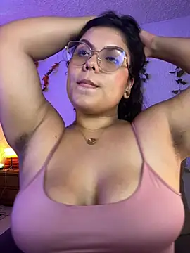 kittylu__ live sex cam