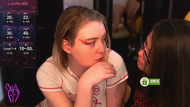 EvaAndLilith live sex cam