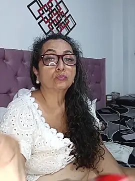 AlessandraLeroy's cam snapshot