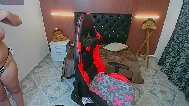 adrianax28's cam snapshot