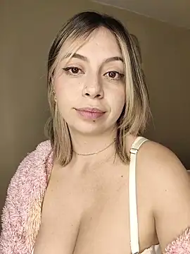 BellaDonna_16's cam snapshot