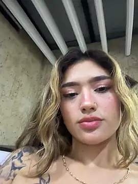 Arianavillada's cam snapshot