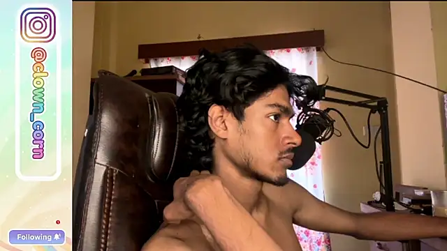 RavenKisses's cam snapshot